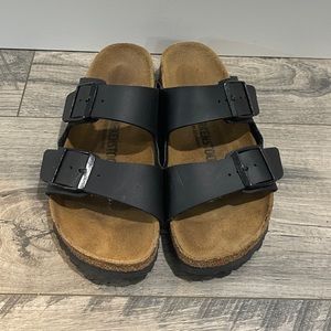 Birkenstock Arizona Black Soft Footbed Size 39 W8-9.